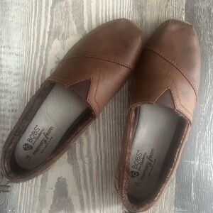 BOBS Skechers Brown Leather Slip-On Loafers